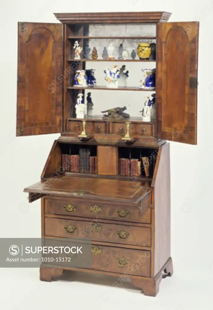 Secretary/Bookcase George III Walnut  ca. 1750 Antique Furniture 