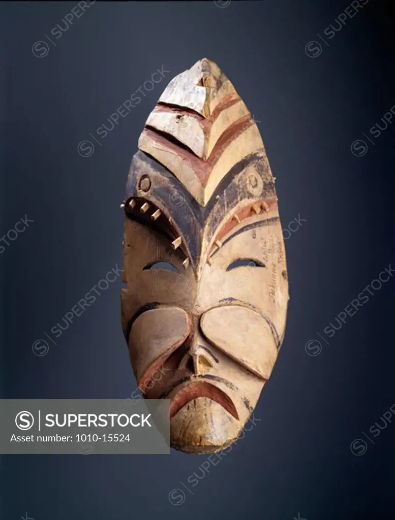 Raven Mask, Eskimo Art, USA, Washington DC, Smithsonian Institution (National Museum of Natural History)