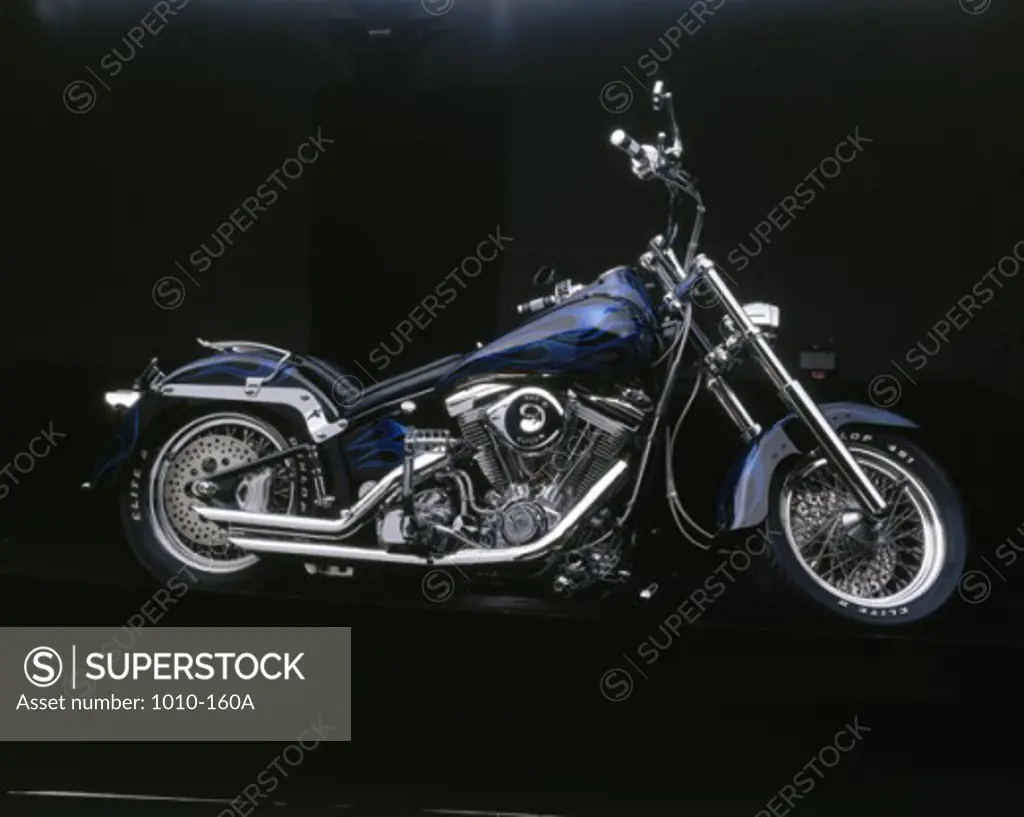 Close-up of a motorcycle, 1999 California Custom Cruiser