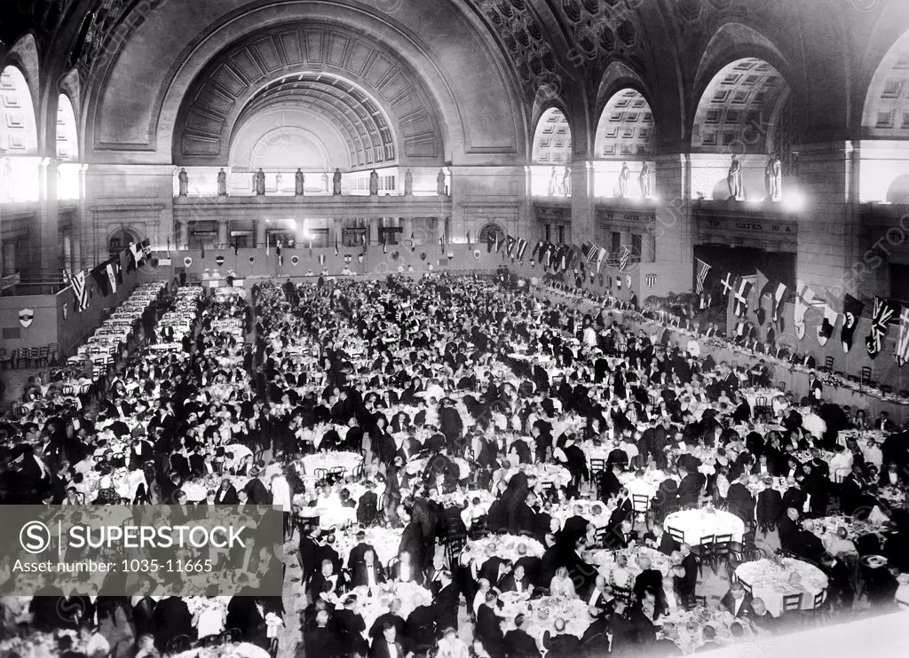 Washington, D.C.:  c. 1933. Nearly two thousand people are dining here in the Hall of Transportation at Union Station for the Third World Power Conference.
