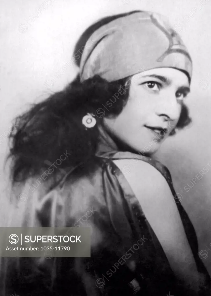 New York, New York:  January 10, 1924. Marie Cherer Bekefi, 'soloiste de l'ancien Ballet Imperial de Petrograd', who will dance at the forth coming production of the mystery play, 'The Miracle'.  Marie comes from a great family of dancers and holds great honors in Russia.