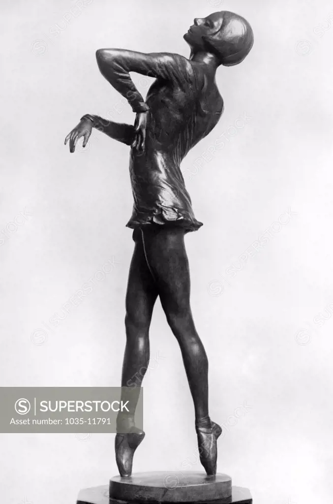 Budapest, Hungary:   c. 1927. Bronze statue of Alice Nikitina, star dancer with the Russian Ballet, who will dance soon in Paris. The statue by Professor S. Strobl of Budapest, will be exhibited in London.