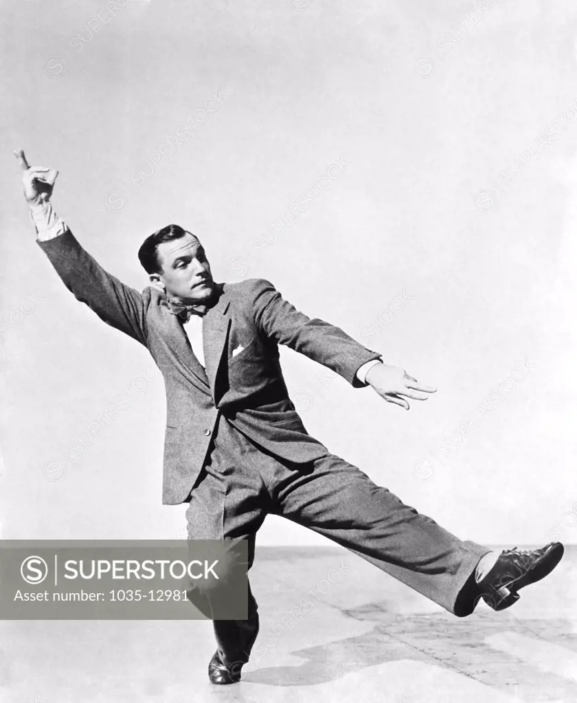 Hollywood, California:  1947 Actor and dancer Gene Kelly in the comedy musical film, 'Living in a Big Way'.