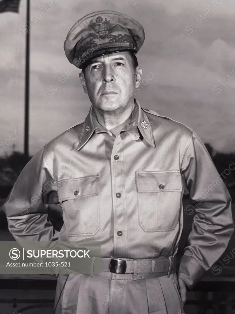 Douglas MacArthur General U.S. Army (1880-1964) 1945