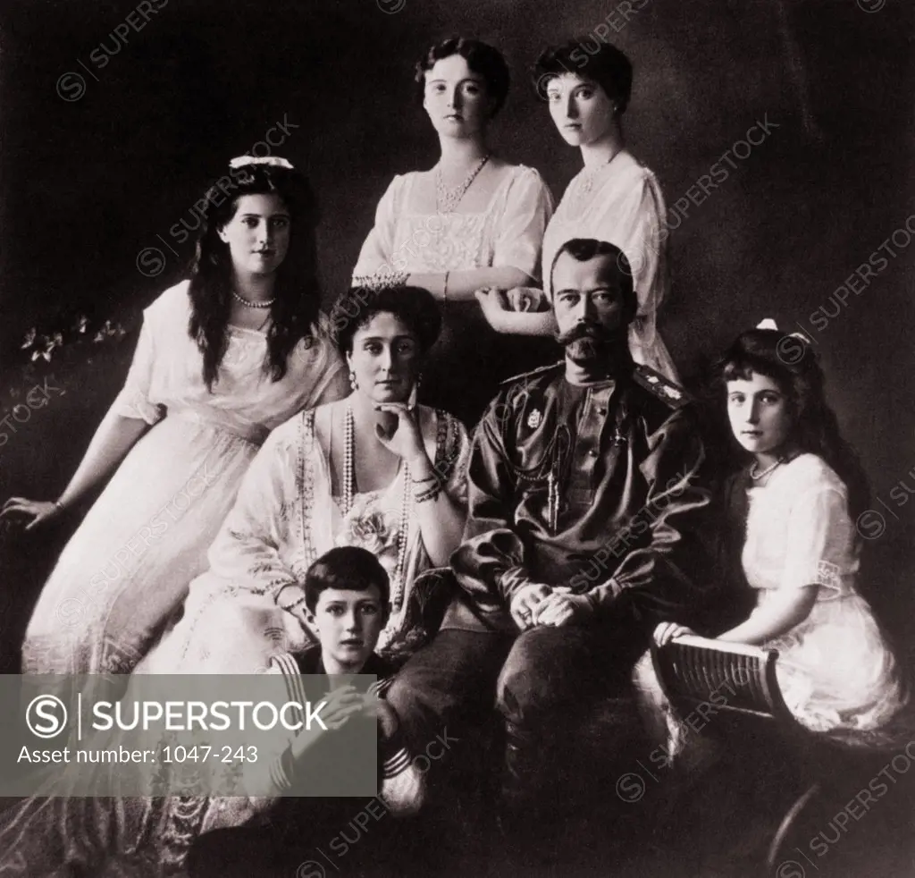 Czar Nicholas II of Russia and the Imperial Family  1914 