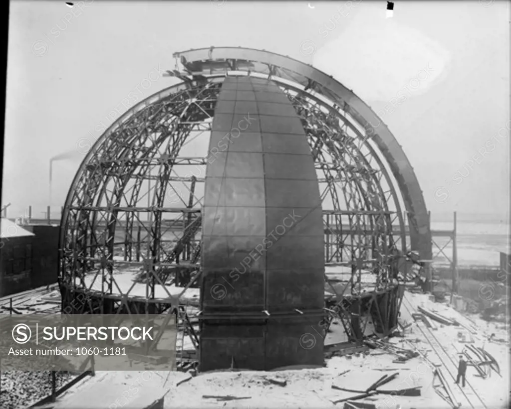 100-INCH TELESCOPE DOME BEING ERECTED IN CHICAGO.