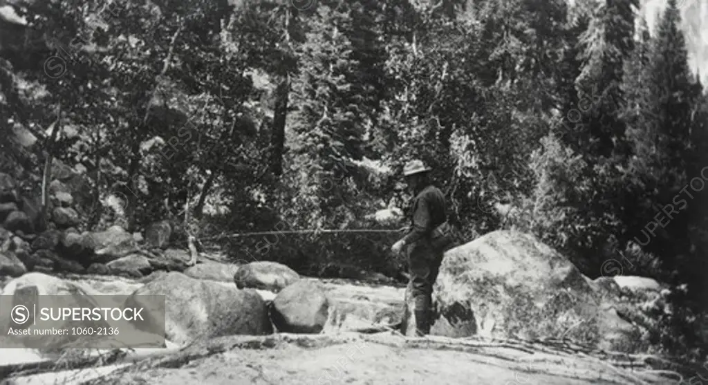 USA, California, Edwin Powell Hubble fishing at Palisade Creek