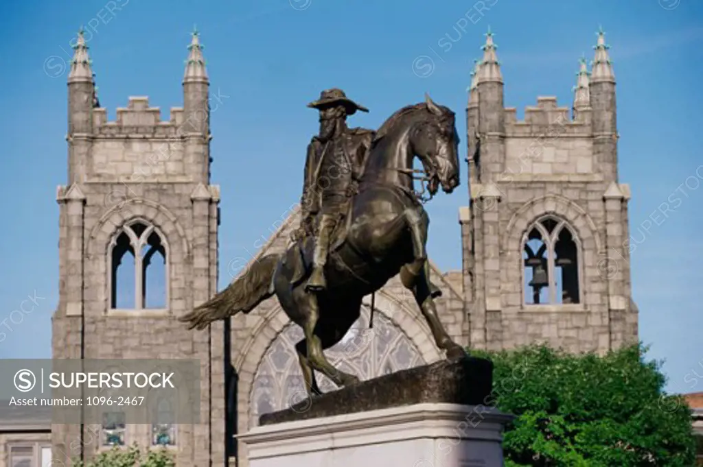 Statue of a soldier on a horse, Charleston, South Carolina, USA