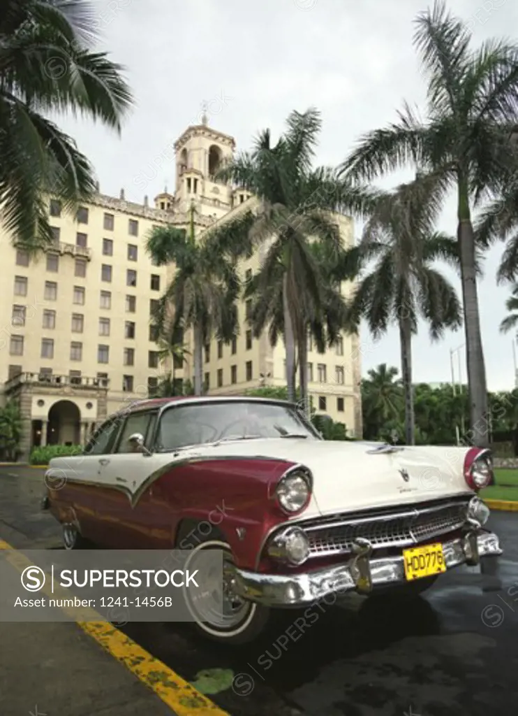 Vintage car in front of a hotel, Hotel Nacional, Havana, Cuba