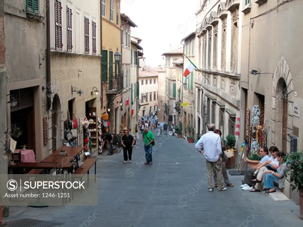 Italy, Tuscany, Province of Siena, Montepulciano: Street scene