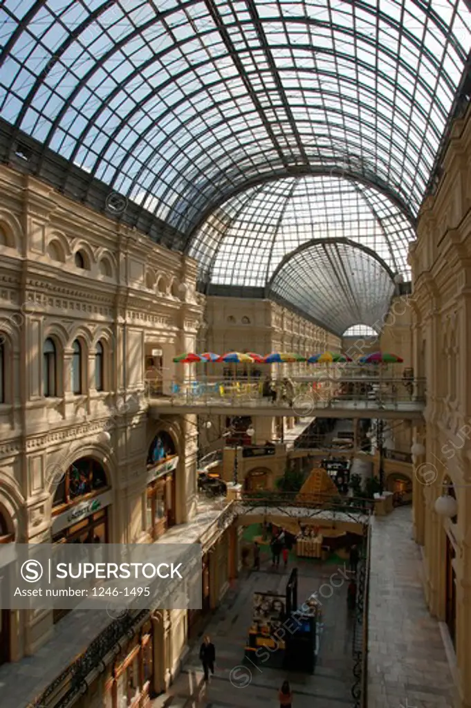 RUSSIA, Moscow, Red Square: GUM-Shoppingcentre (interior)