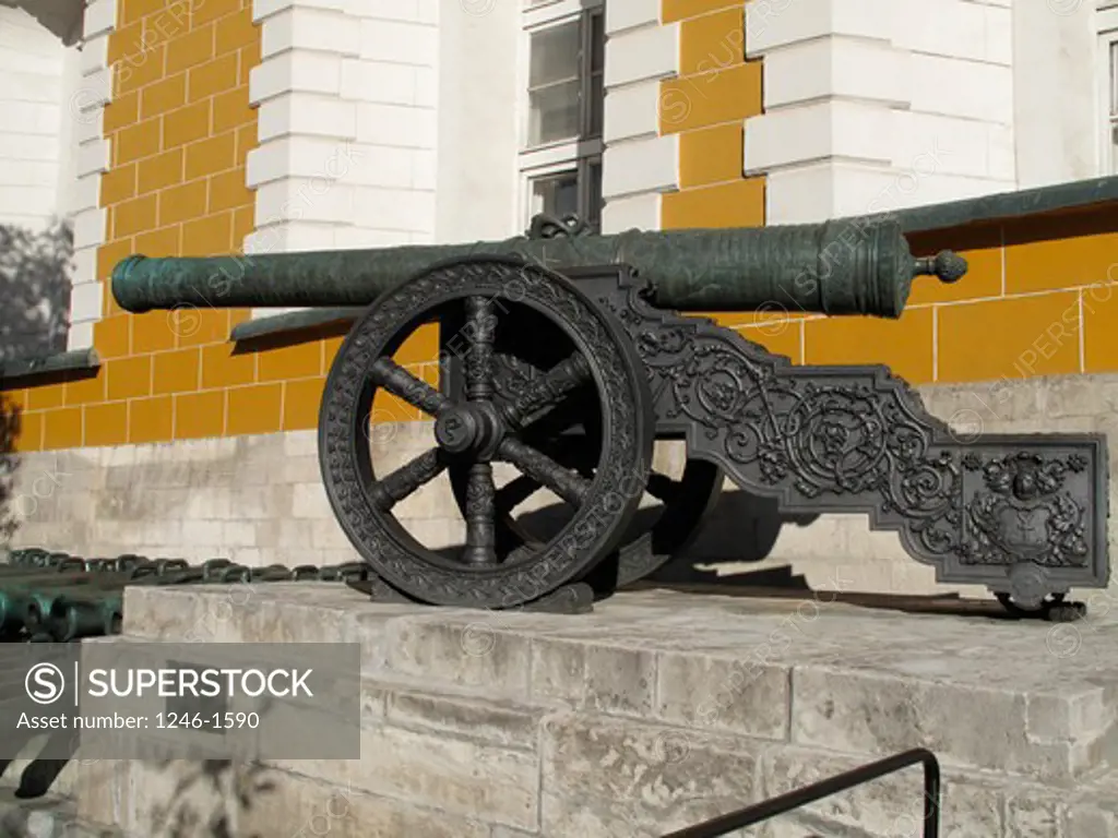 RUSSIA, Moscow, Kremlin: Historical elaborately decorated cannon