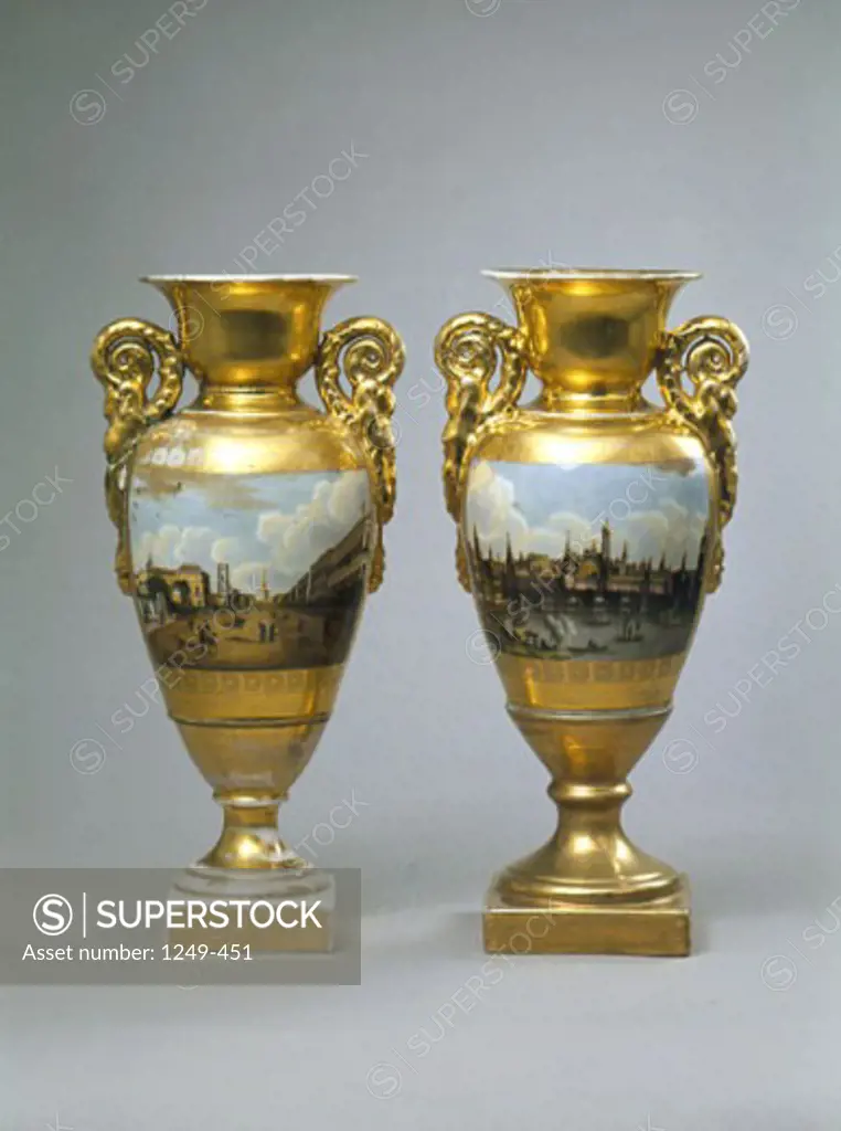 Vases with Views of the Moscow Kremlin and Neva in St. Petersburg from Batenin Facotry, Antique Decorative Arts, Russia, Moscow, State Historical Museum
