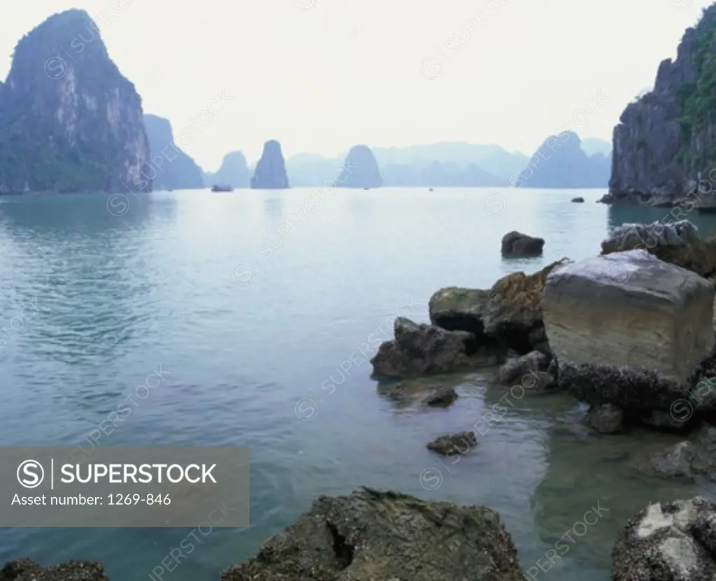 Rock formations in the sea, Ha Long Bay, Vietnam
