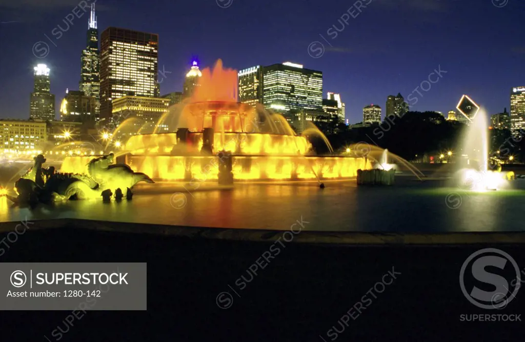 Buckingham Fountain Grant Park Chicago Illinois, USA