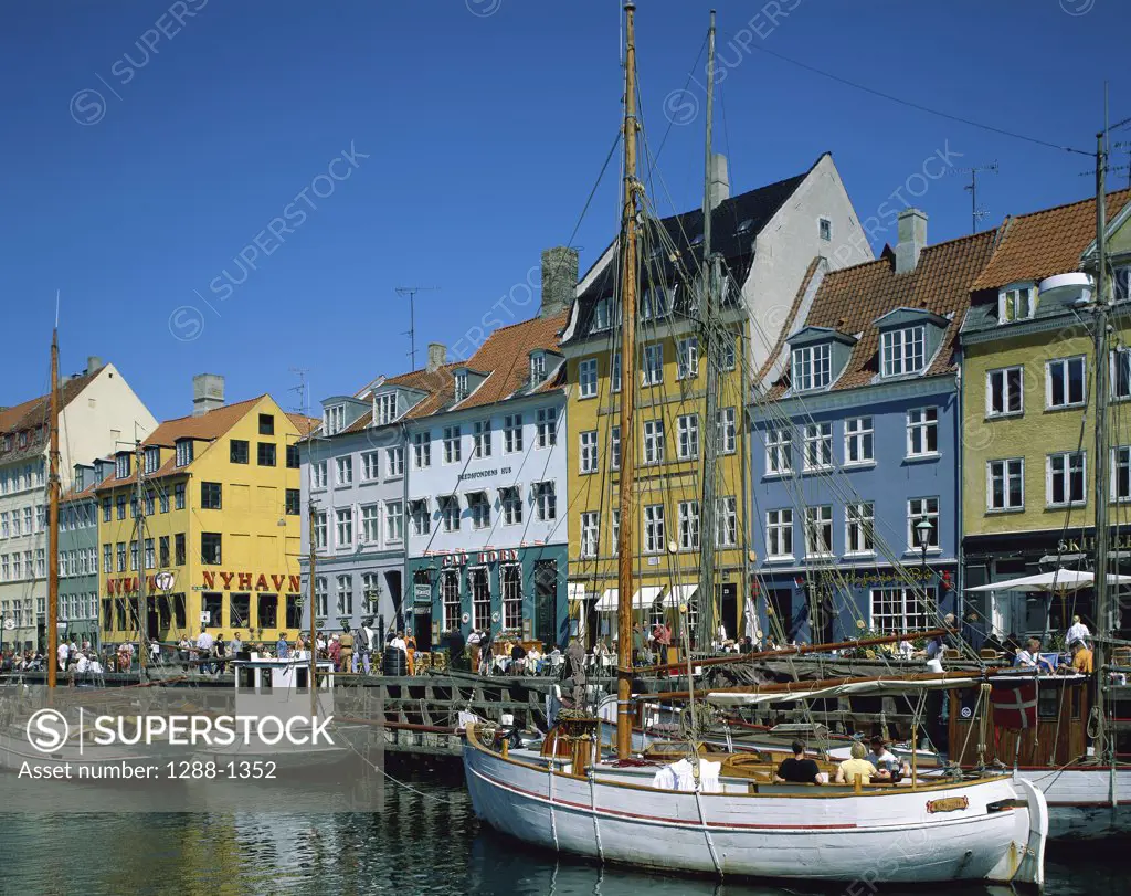 Townhouses on the waterfront, Nyhavn, Copenhagen, Denmark