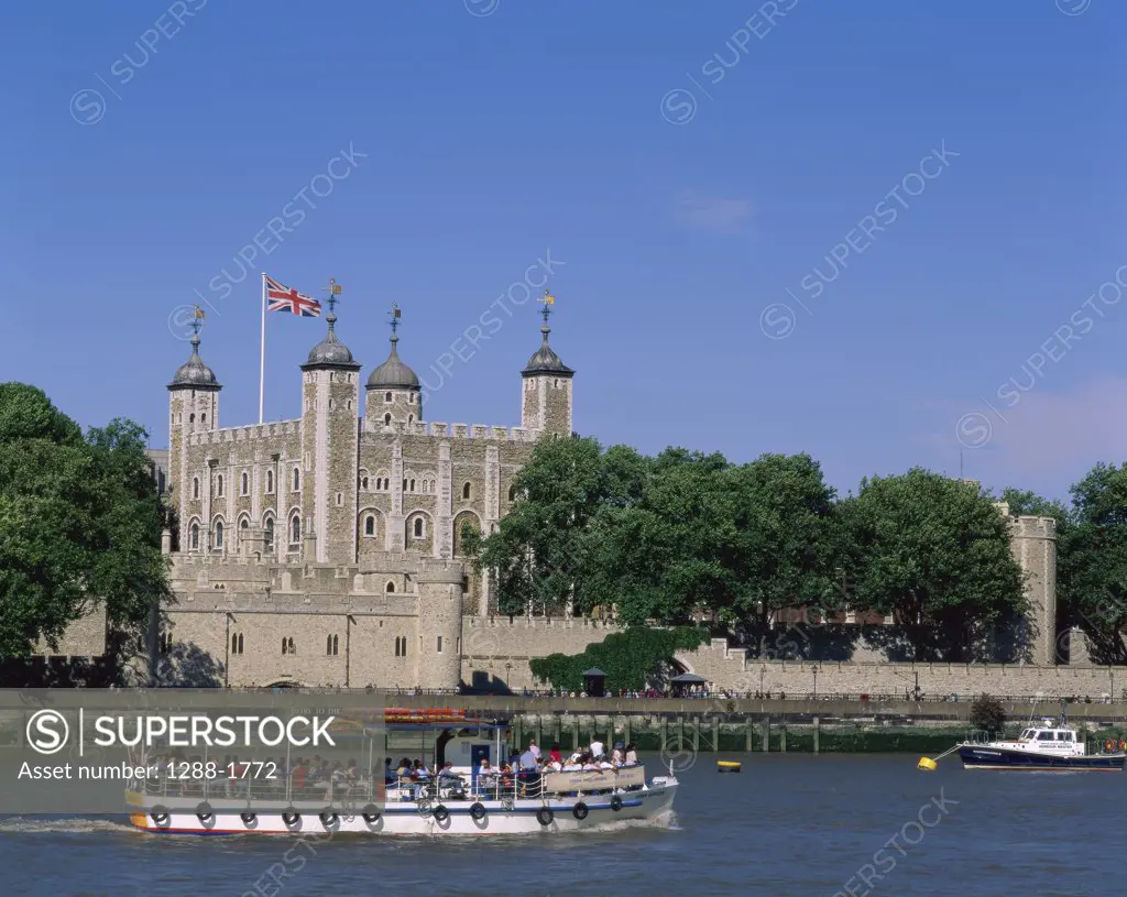 Castle on the waterfront, Tower of London, London, England