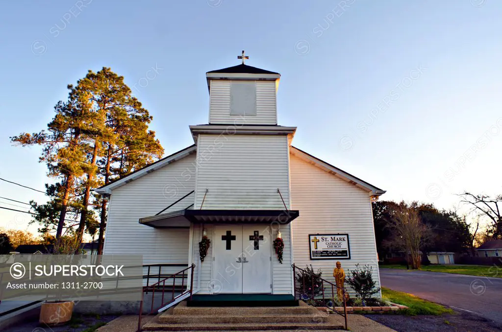Church in a city, St. Mark's Church, Westwego, Louisiana, USA