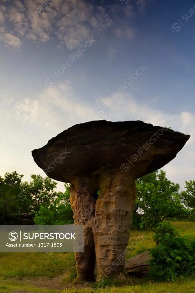 Hoodoo rock formations, Mushroom Rock State Park, Kansas, USA