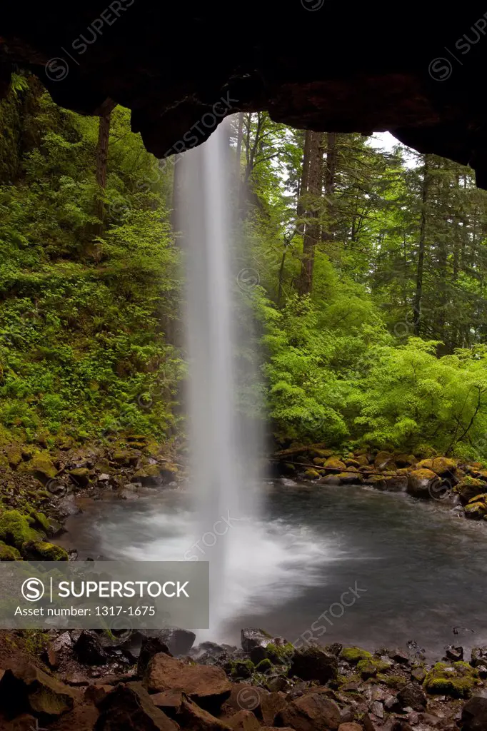 USA, Oregon, Columbia Gorge National Scenic Area, View of Upper Horsetail Falls, also known as Ponytail Falls