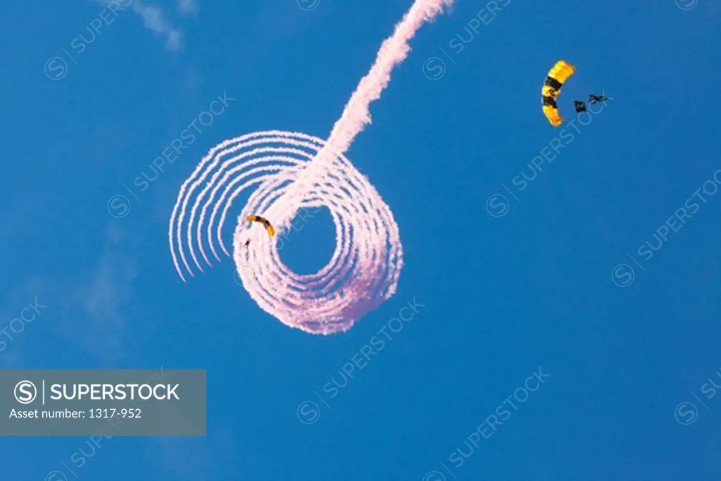 Paratroopers skydiving, Fort Worth Alliance Airport, Fort Worth, Tarrant County, Texas, USA