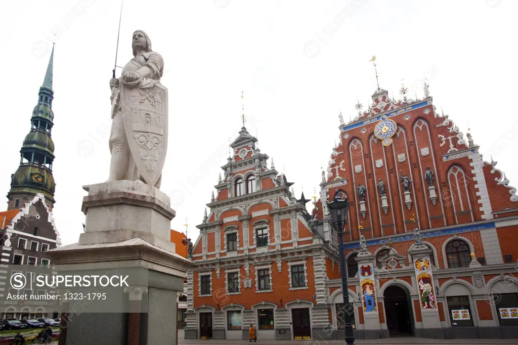Latvia, Riga, House of Blackheads, Saint Roland's Statue and St-Peter's Cathedral