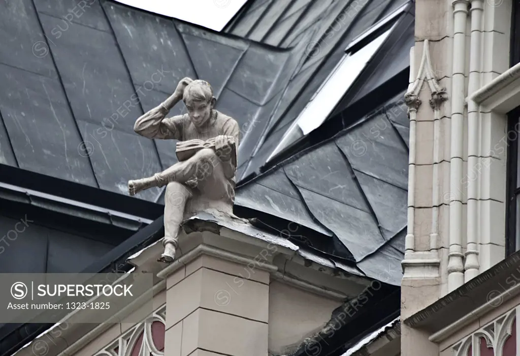 Latvia, Riga, Old Riga, Art Nouveau statue on building