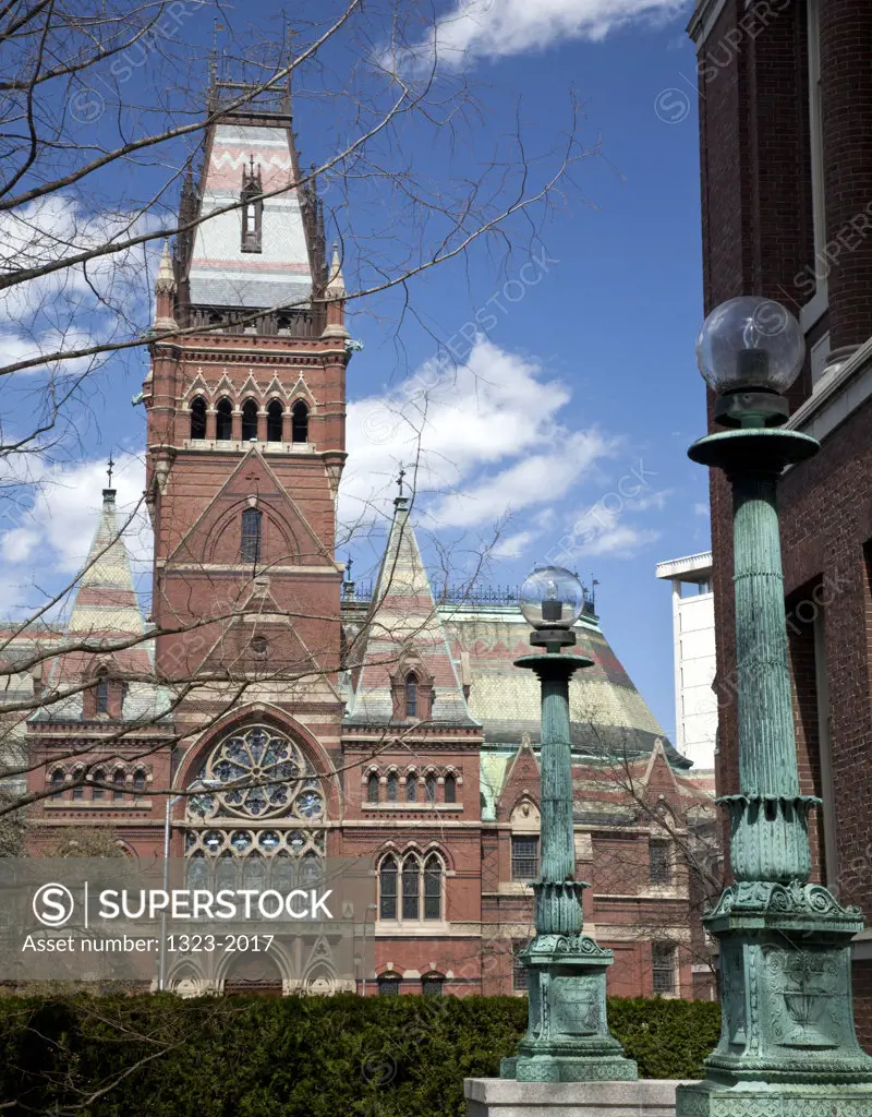 USA, Massachusetts, Cambridge, Memorial Hall at Harvard
