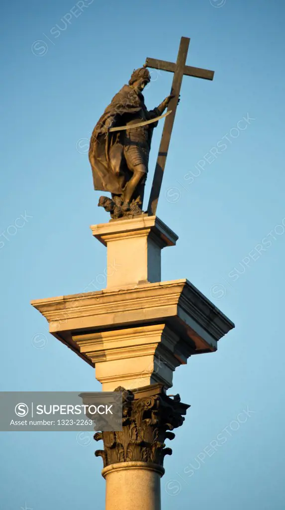 Poland, Warsaw, Statue of Zygmunt III Vasa on top of Zygmunt Tower in Old Town