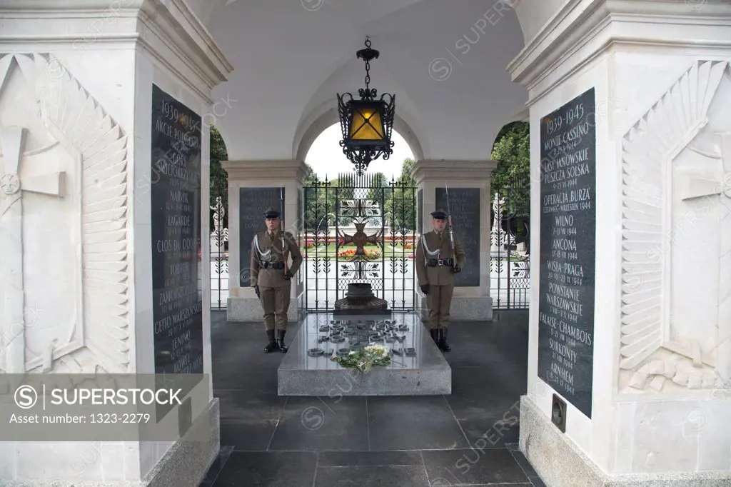 Poland, Warsaw, Tomb of Unknown Soldier in Pilsudski Square