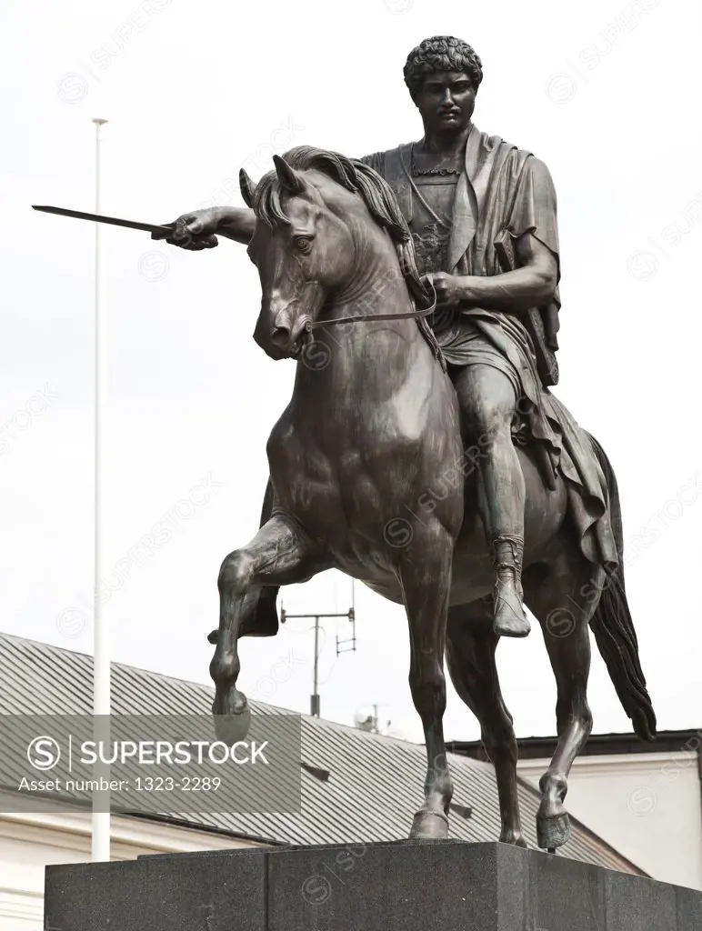 Poland, Warsaw, Statue of Jozef Poniatowski in front of Namiestnikowski Palace