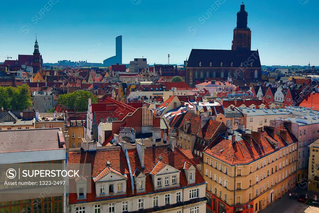 Poland, Wroclaw, High angled view of Old Town and St. Elizabeth Church