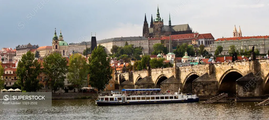 Czech Republic, Prague, View of Charles Bridge