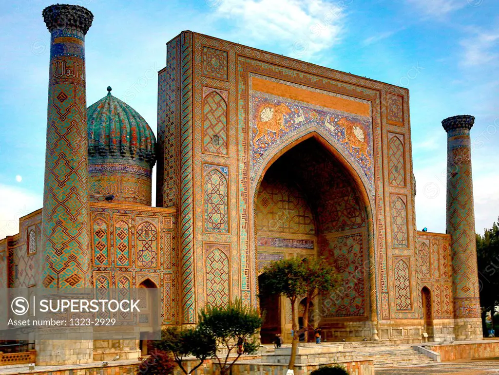 Uzbekistan, Samarkand, Registan, Islamic school
