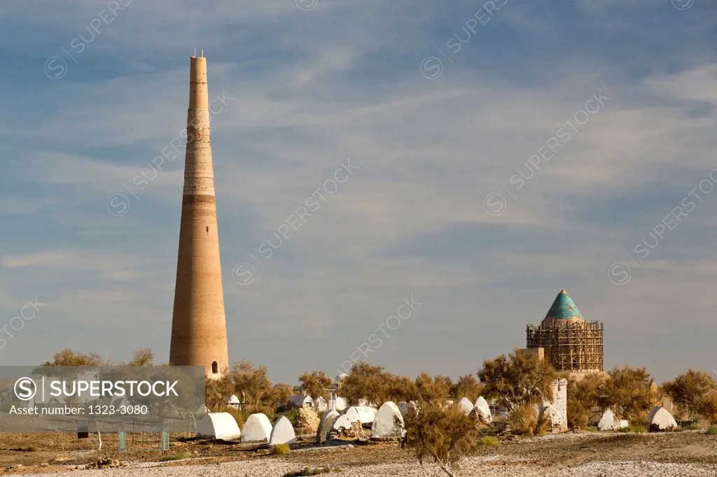 Turkmenistan, Urgench, View of Tekesh Mausoleum and Kutlug-Timur Minaret