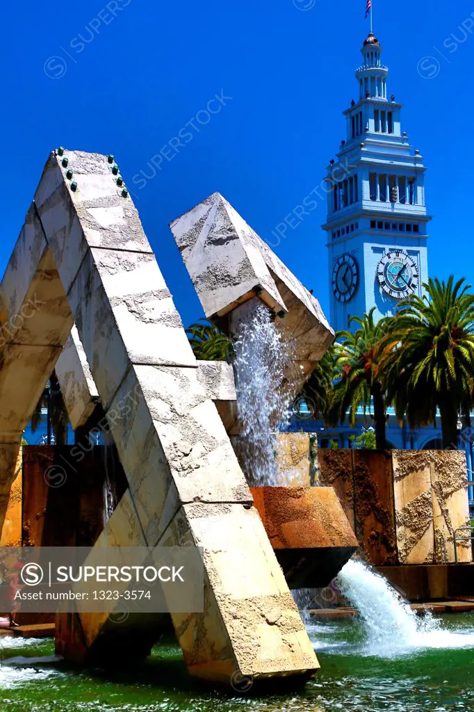 Fountain with Ferry building in the background, Vaillancourt Fountain, Pier One, The Embarcadero, San Francisco, California, USA