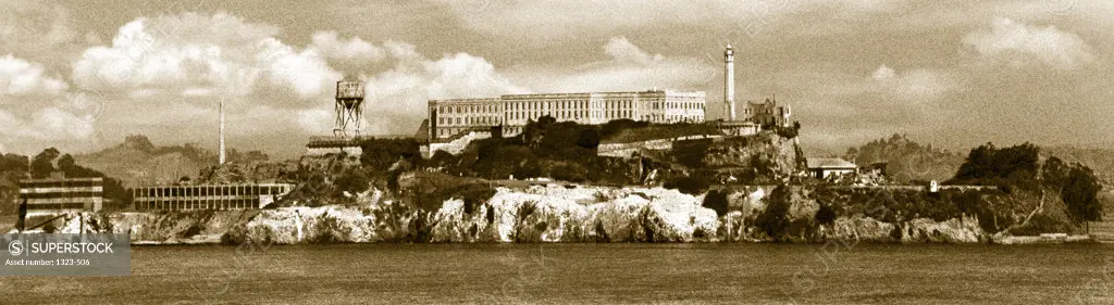 Prison on the waterfront, Alcatraz Island, San Francisco, California, USA