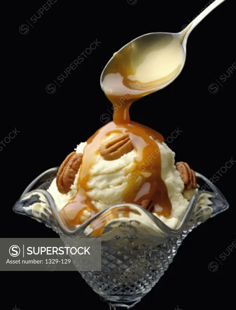 Close-up of an ice cream sundae in a bowl