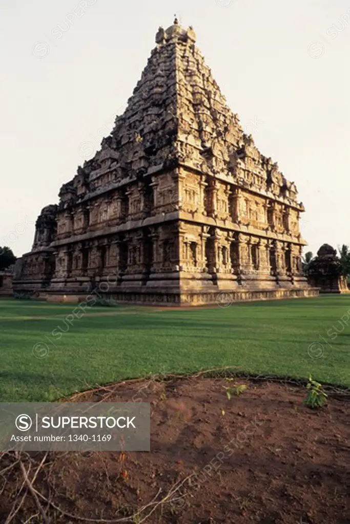 Low angle view of a temple, Siva Temple, Gangaikonda Cholapuram, Tamil Nadu, India