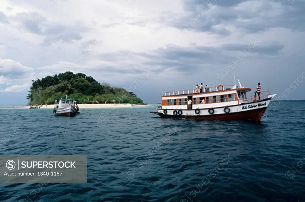 Boats in the ocean, Jolly Buoy Island, Andaman Islands, Andaman and Nicobar Islands, India