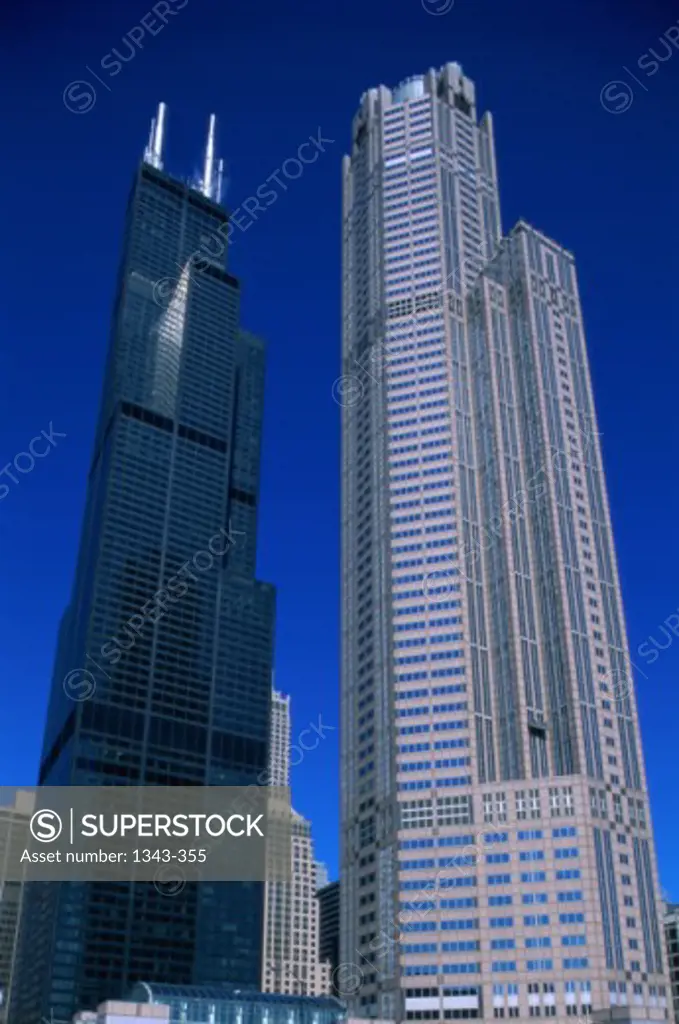 Low angle view of the Sears Tower, Chicago, Illinois, USA