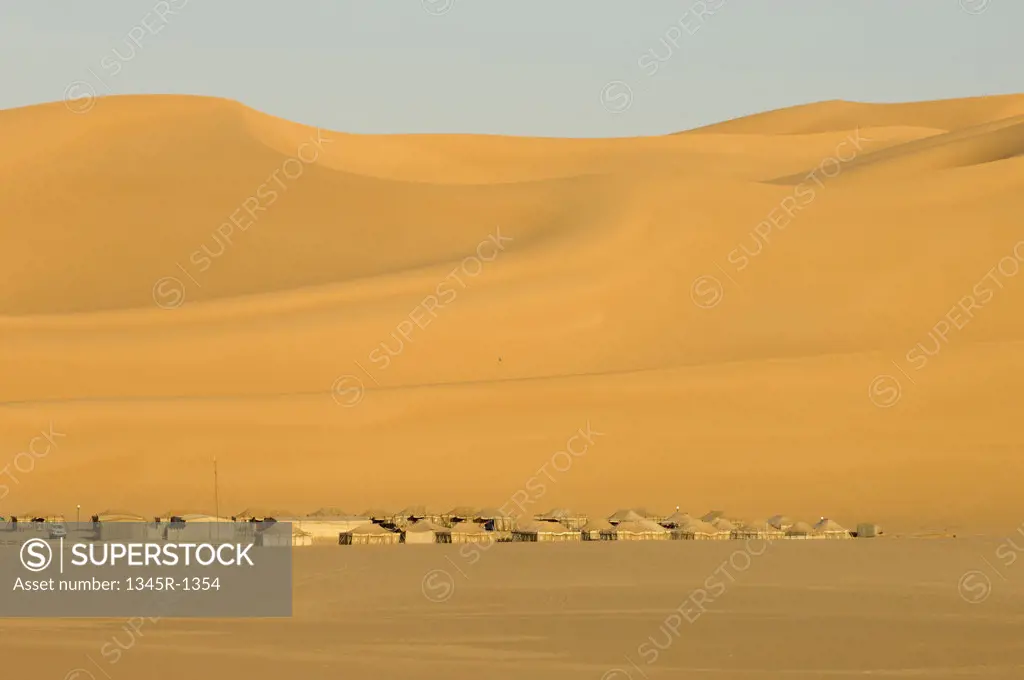 Huts in a desert, Erg Awbari, Fezzan, Libya