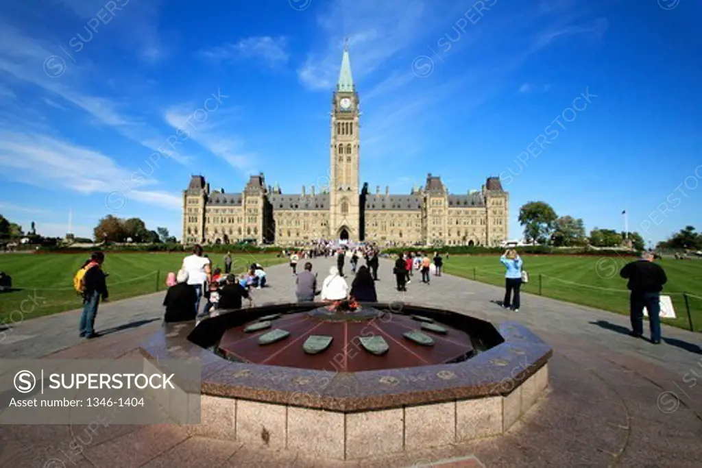 Canada, Ottawa, Ontario, Parliament building and fountain
