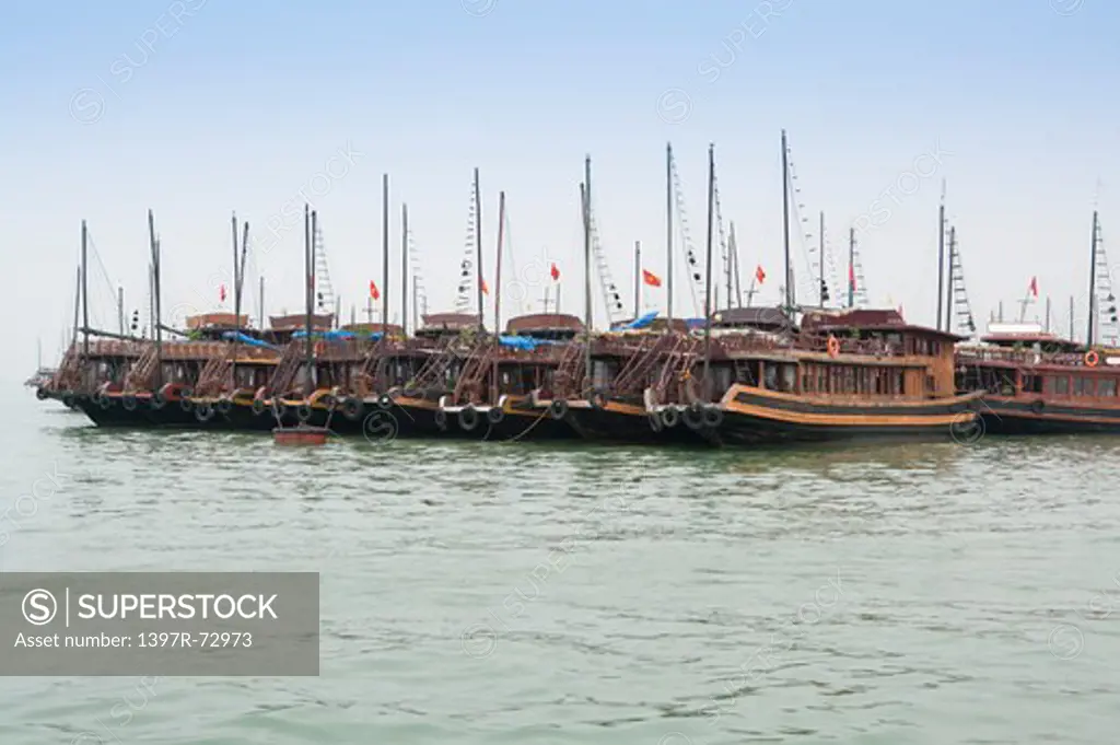 Ha Long Bay, Tour boat, Vietnam