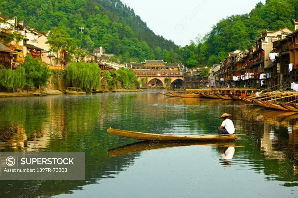 Pheonix Old City, Tuojiang River, Phoenix County Province, Hunan Province, China, Asia