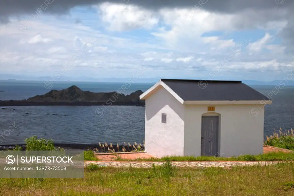 A hut near the sea in Matsu