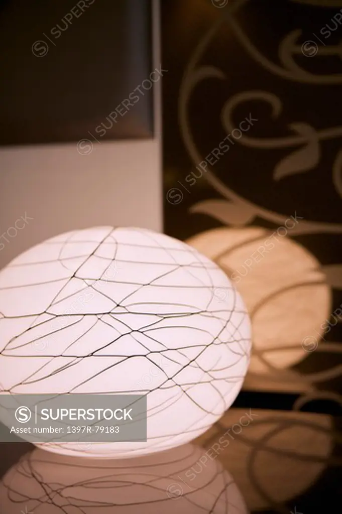 Ellipsoid desk lamp