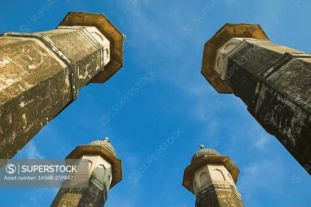 Four pillars. Mandawa. Rajasthan. India.