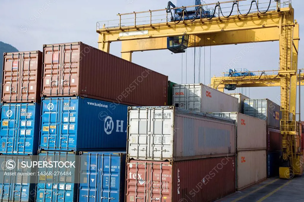 Cargo containers, Port of Bilbao, Santurtzi. Biscay, Euskadi, Spain
