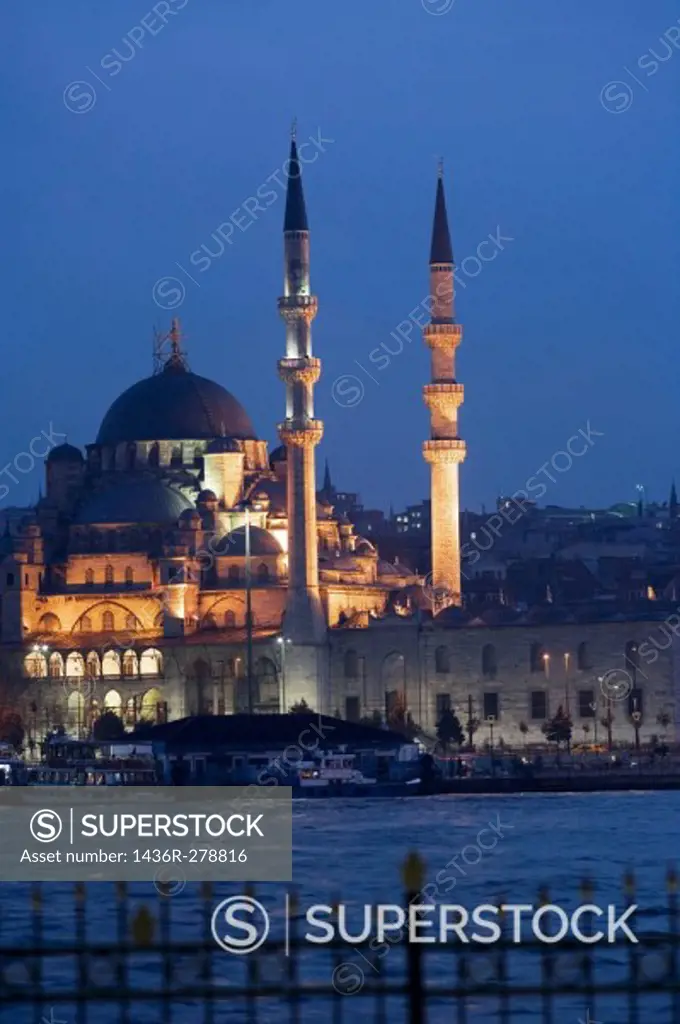 Yeni mosque in the evening, Istanbul. Turkey